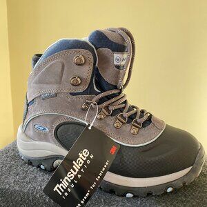 Hi-Tec Verbier 200 Thinsulate Women's Outdoor/Winter Boots - Size 7